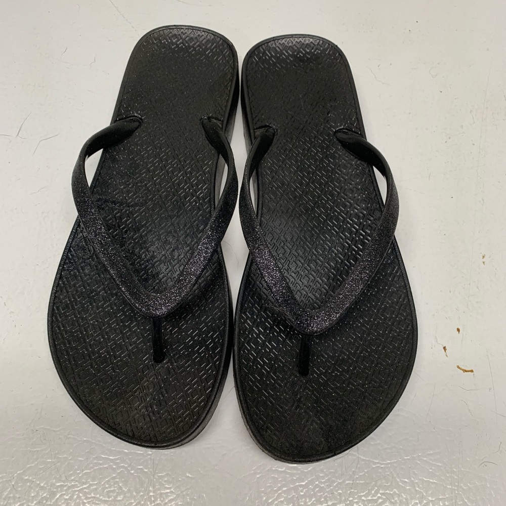 Flip flops